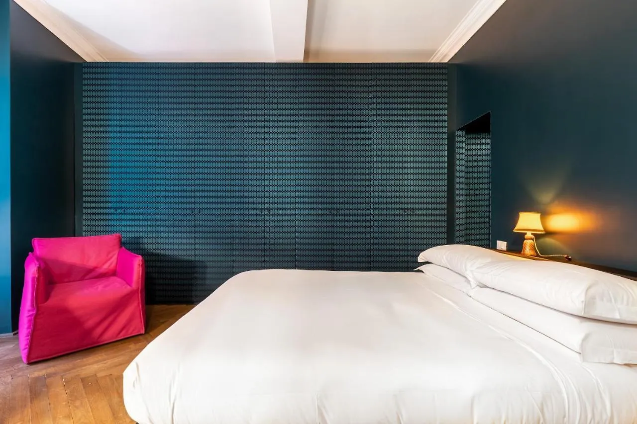 Chic And Style In Historical Via Giulia Apartment Rome 0*,  Italy